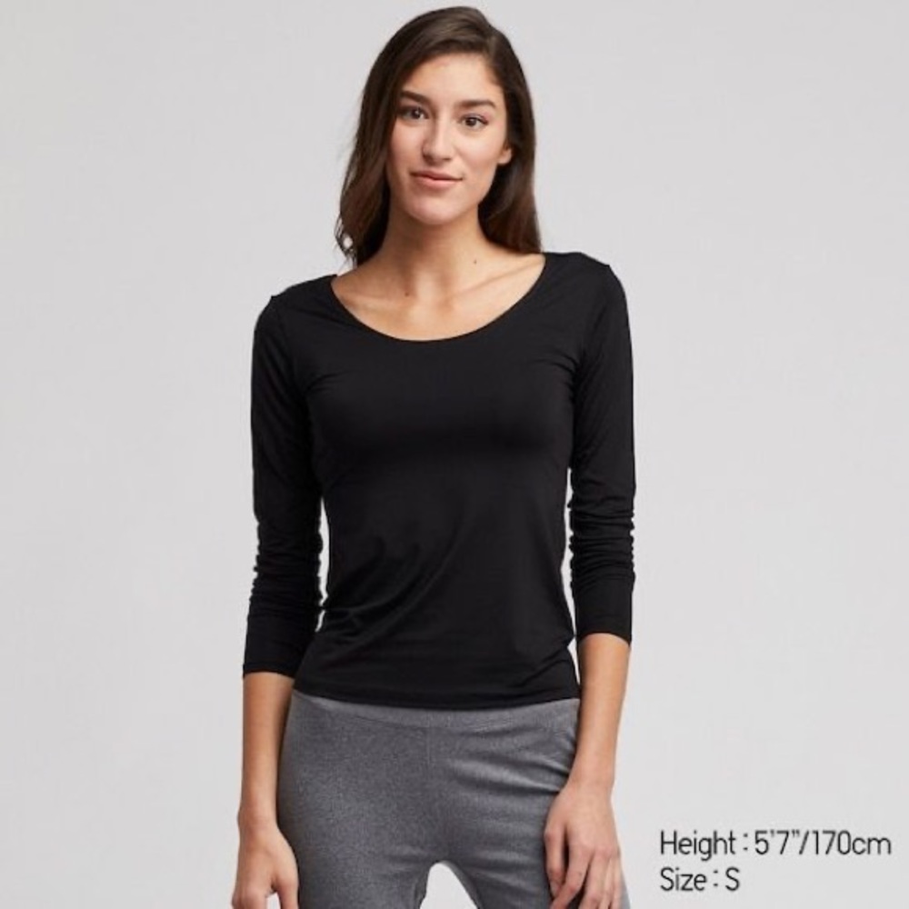 TWO Uniqlo AIRism UV Cut Scoop Neck Long Sleeves